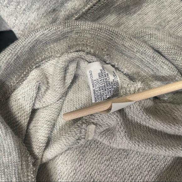 Vintage Gray Gap “Red” Line Hoodie size Small Excellent! - Picture 9 of 9